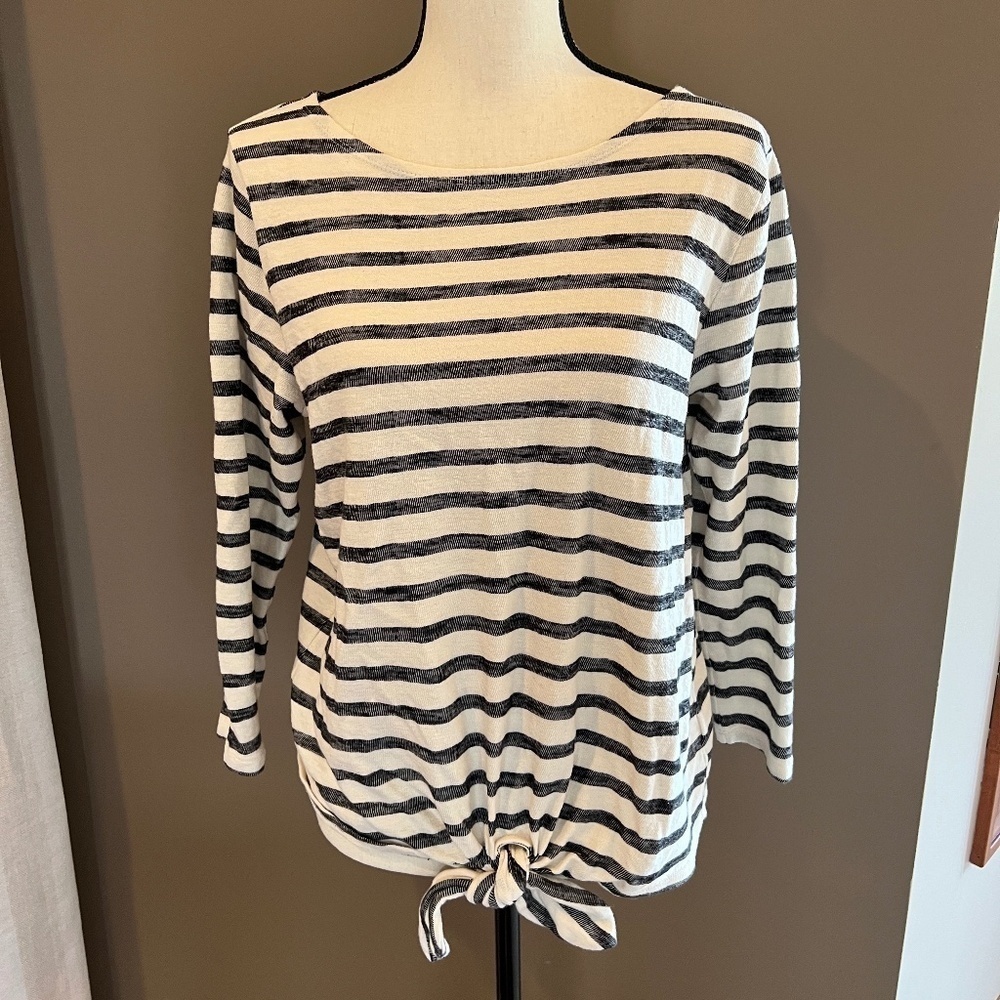 Women's Old Navy Cream & Black Stripe with Tie at front, 3/4 Sleeve, Size Medium